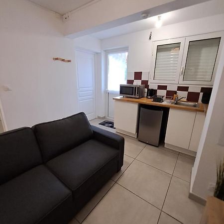 Logement Cosy T2, Centre Ville De Saint-Pierre Eksteriør bilde