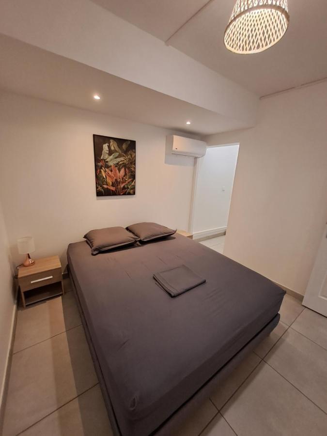 Logement Cosy T2, Centre Ville De Saint-Pierre Eksteriør bilde