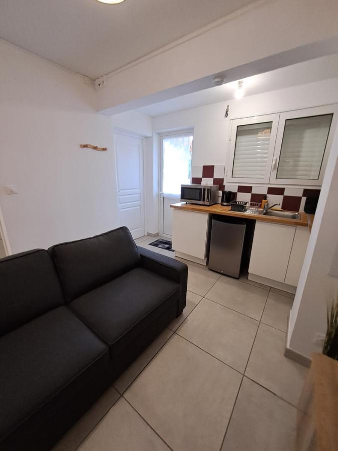 Logement Cosy T2, Centre Ville De Saint-Pierre Eksteriør bilde